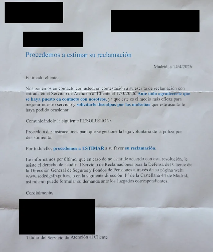 Resolución favorable del Servicio de Atención al Cliente estimando la reclamación de desistimiento